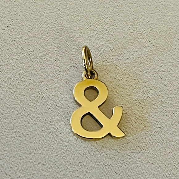 Authentic 18KT Tiffany & Co Charm - Picture 3 of 4